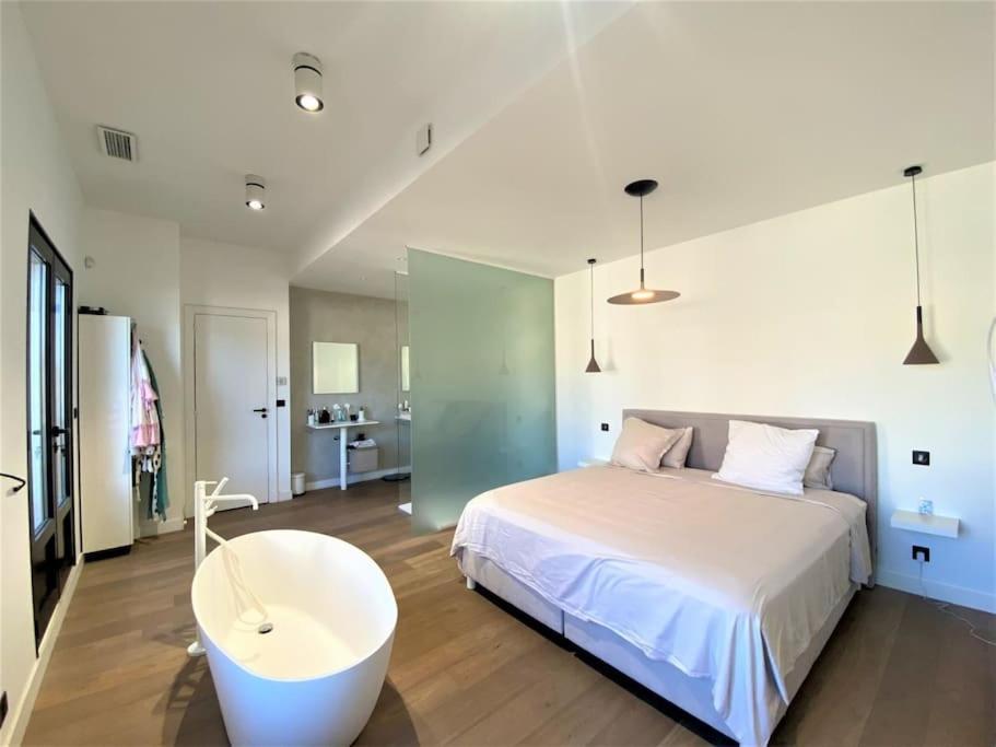 Villa Marine - 10 Pers - Centre Cassis - Piscine Экстерьер фото